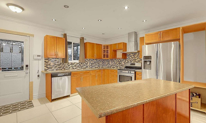 32774 7Th Avenue Mis...