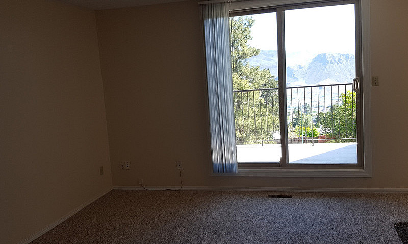 2 Bedroom Town House...