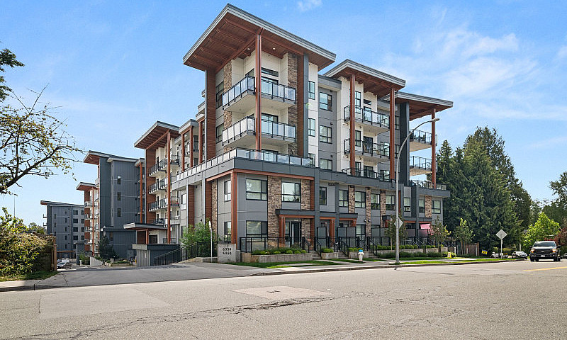 North Delta Condo Fo...