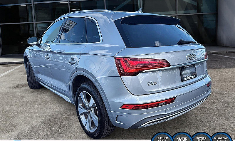 2024 Audi Q5 45 Komf...