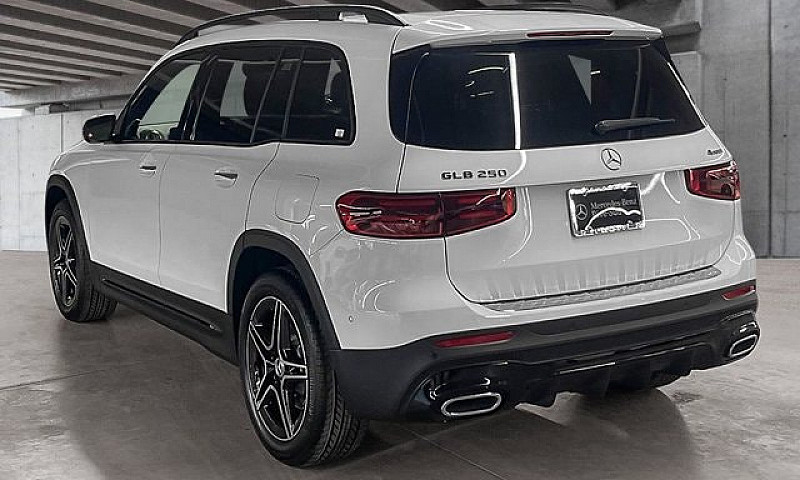2026 Mercedes-Benz G...