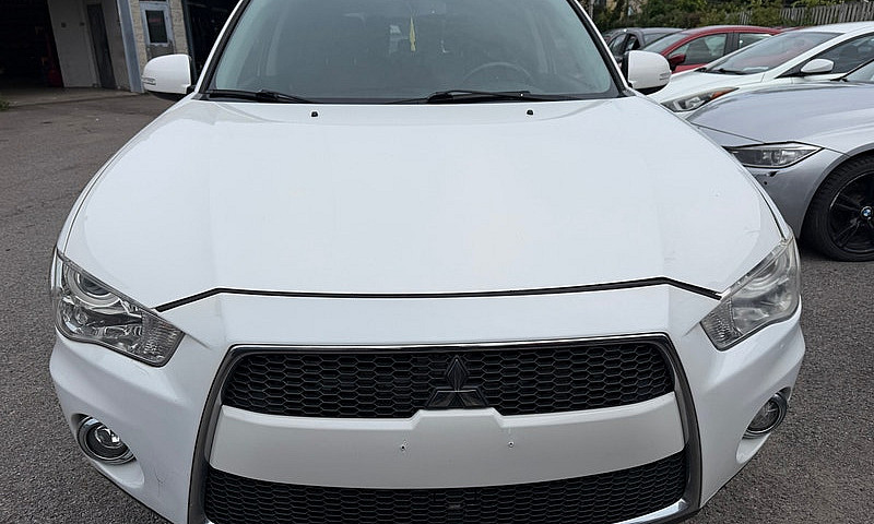 2012 Mitsubishi Outl...