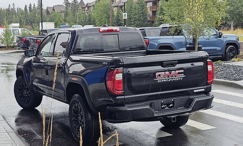 2026 Gmc Canyon Elev...