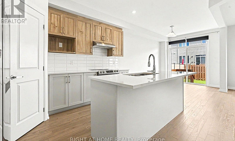 122 Lynn Coulter Str...