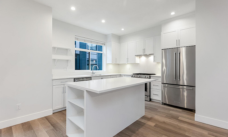 2 2427 164Th Street ...