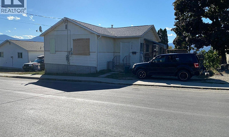 229 9Th  S Avenue Cr...
