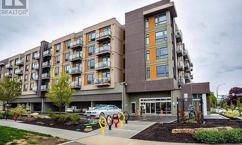 925 Leon Avenue Unit...