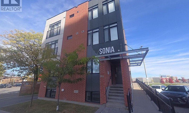 001 - 351 Croydon Av...