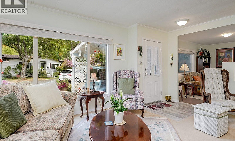 2166 Summergate Blvd...