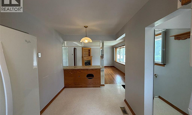 1201 Giffel Road Sar...