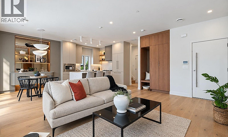 2 2211 William Stree...