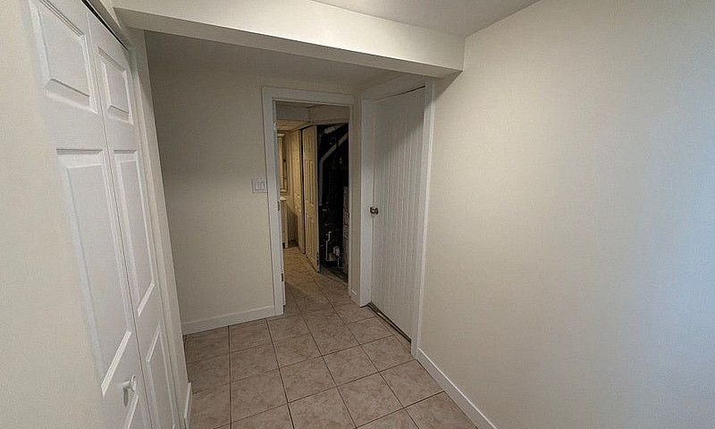 1 Bed, 1 Bath - Lowe...