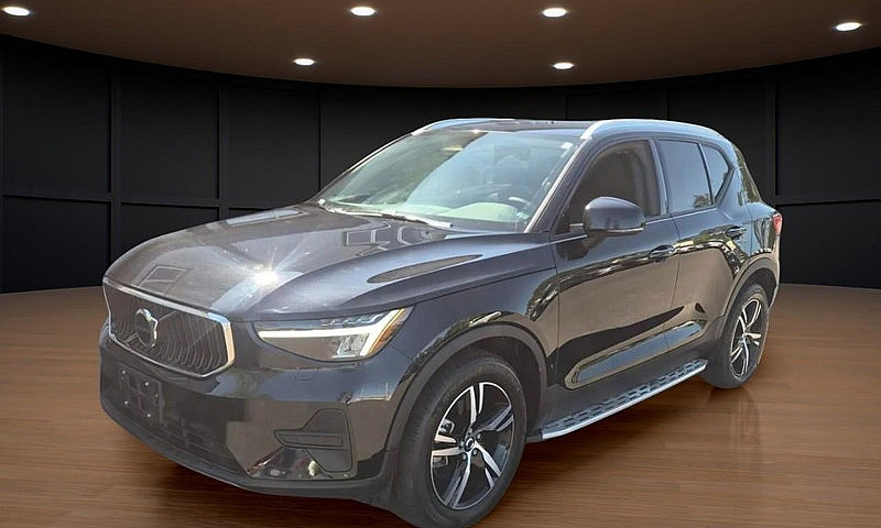 2023 Volvo Xc40 B4 C...