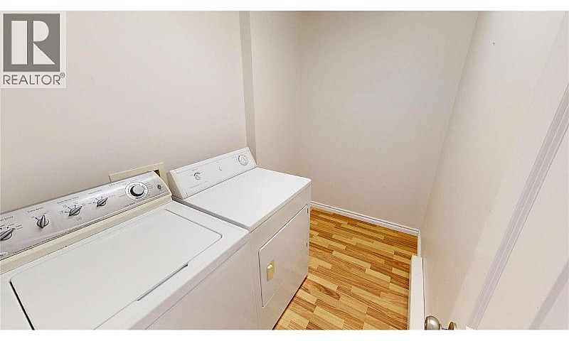 5775 Columbia Road E...