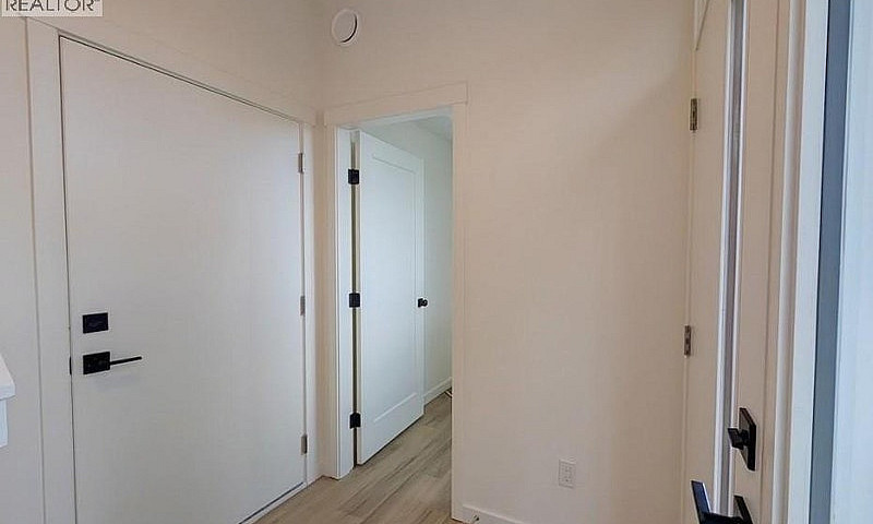 3602 Pleasant Valley...