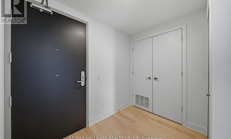 606 - 180 George Str...