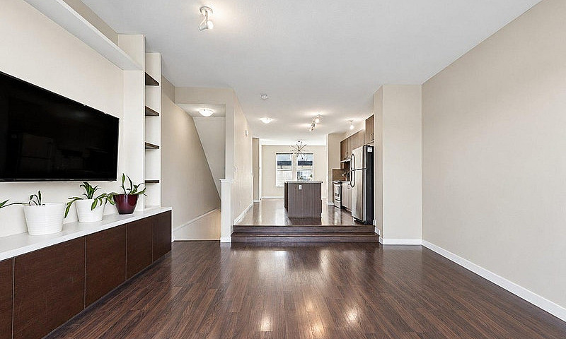 29 10415 Delsom Cres...
