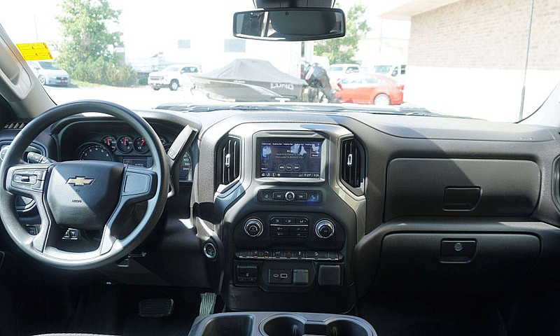 2025 Chevrolet Silve...