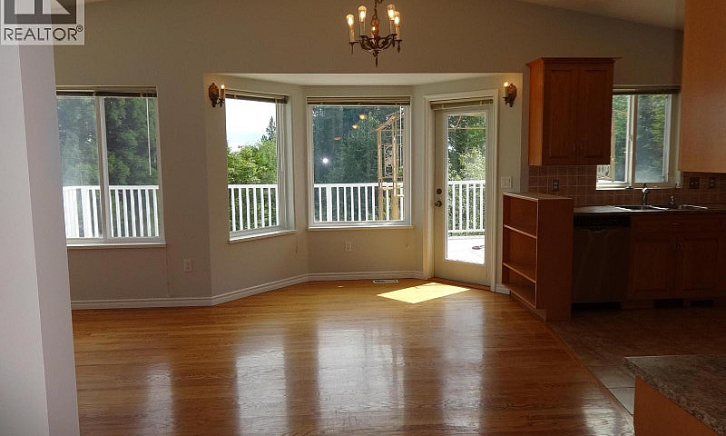 6217 Norwest Bay Roa...