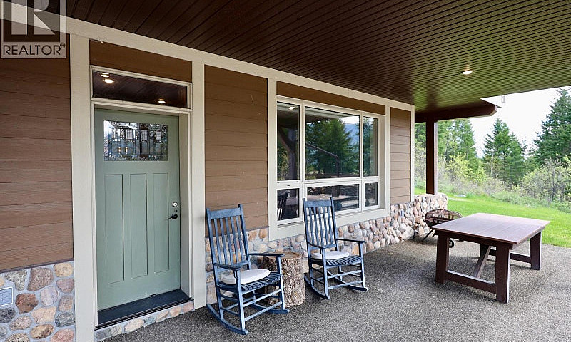 4905 Castledale View...