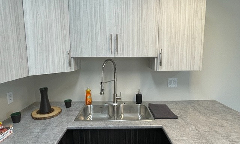 181 Balmoral - 3 Br ...