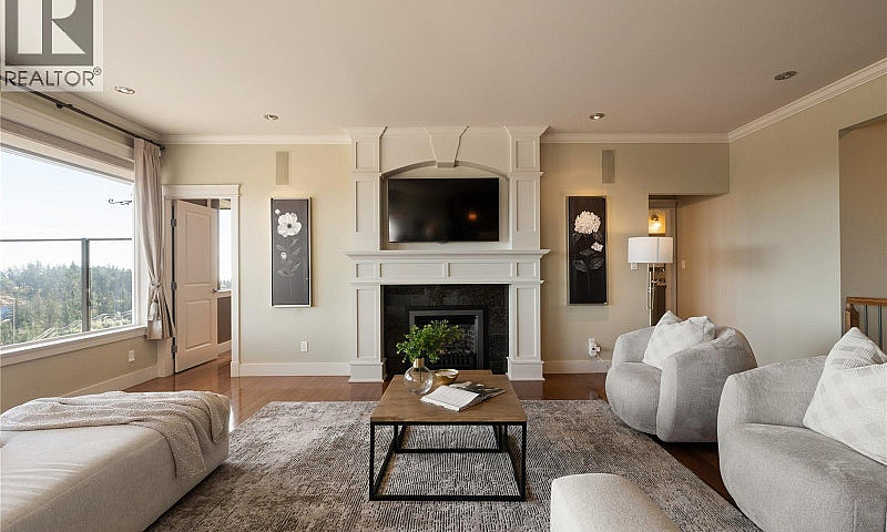 3387 Haida Dr Colwoo...