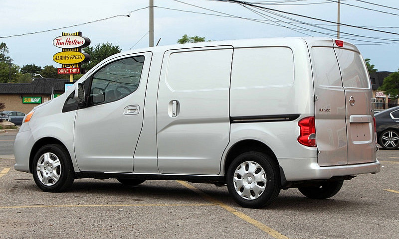 2013 Nissan Nv200 Sv...