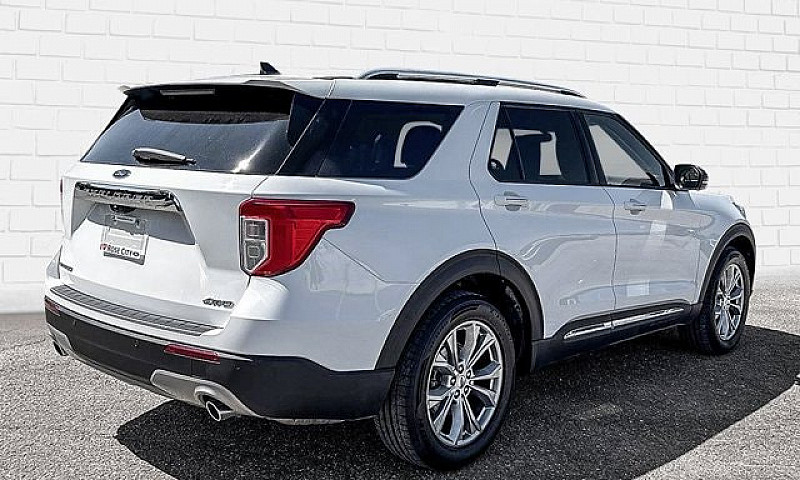 2023 Ford Explorer L...