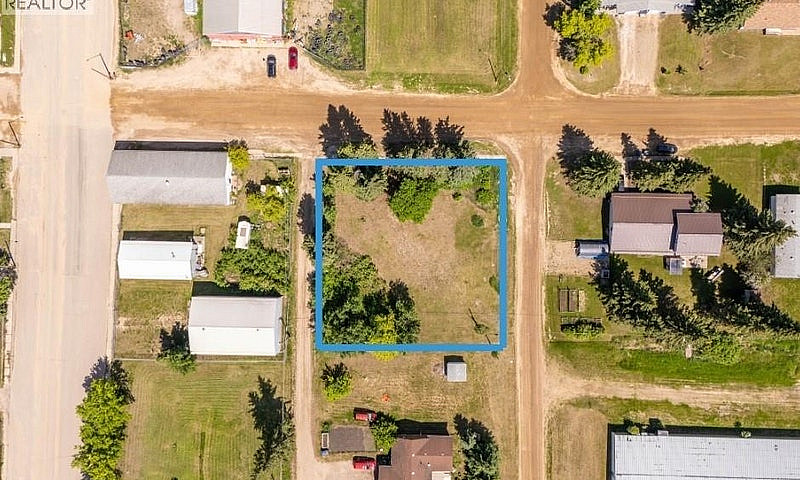 153 1St Street E Pie...