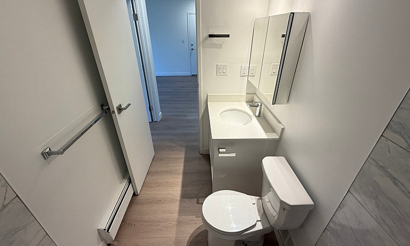 Modern 1 Bed 1 Bath ...