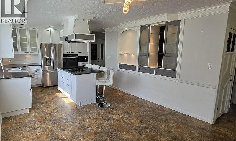241 S Enemark Road Q...