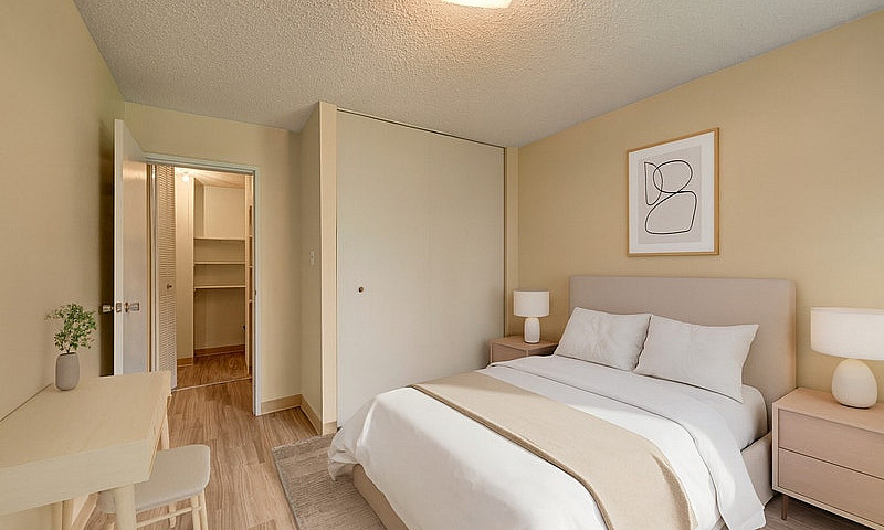 3 Bed X 1 Bath Apart...