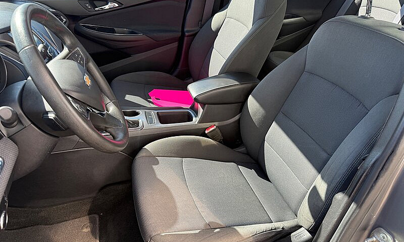 2017 Chevrolet Cruze...