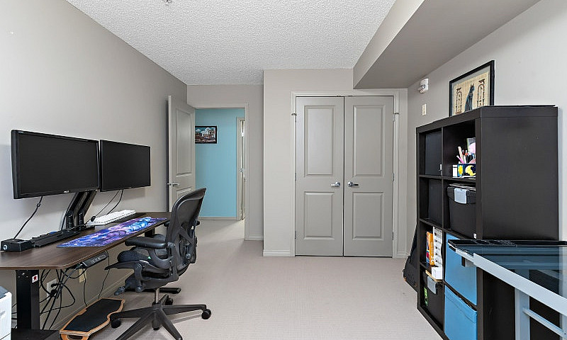 3 Bedroom/2 Bath/2 P...