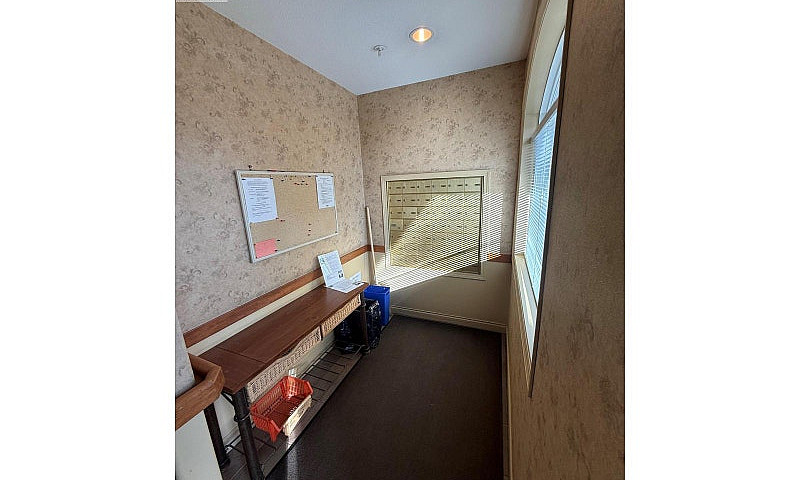 120 Vernon Avenue Un...