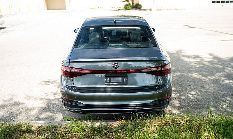 2025 Volkswagen Jett...