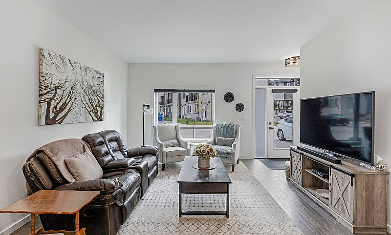 Stunning 3Bdrm Bunga...