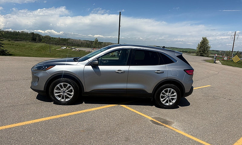 2021 Ford Escape Se ...
