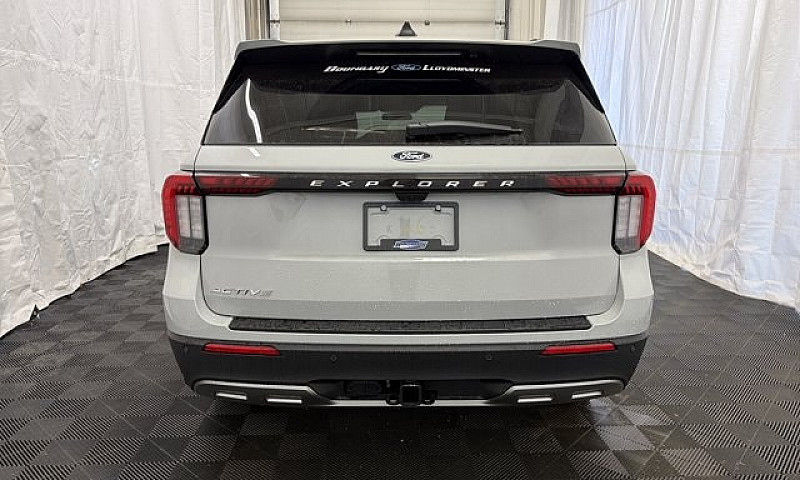2027 Ford Explorer A...