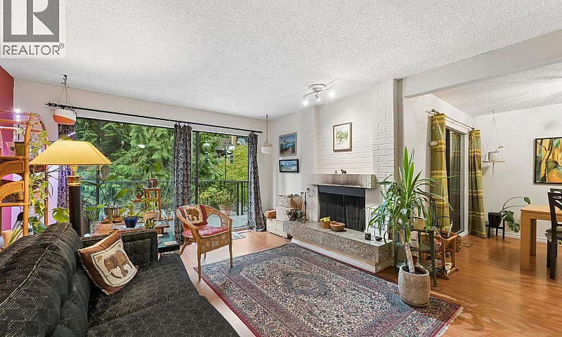 834 Hendecourt Road ...