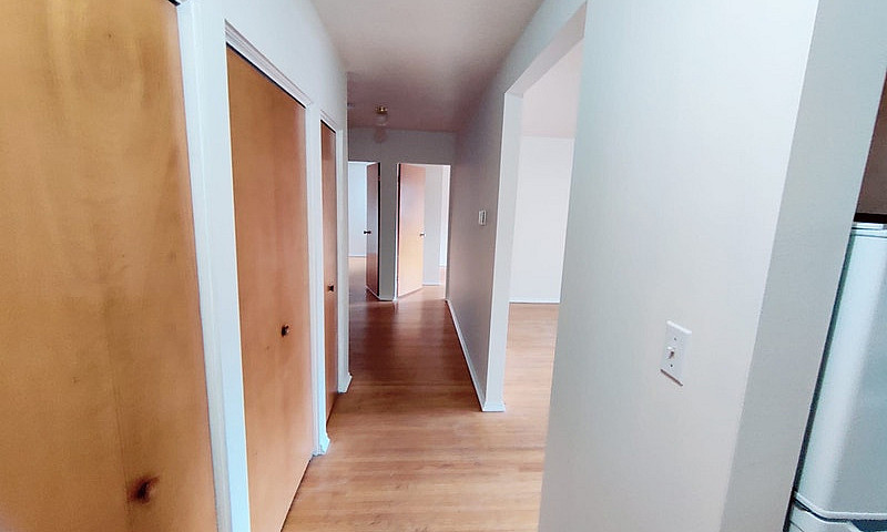 2 Bedroom 1 Bath Wit...