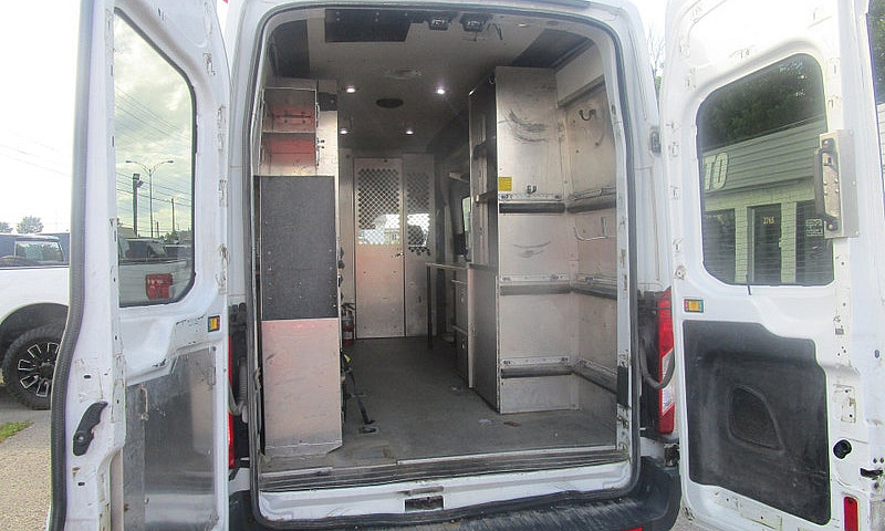 Ford Transit-350 T-3...