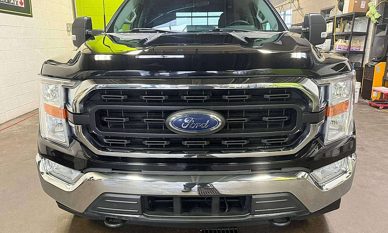 2022 Ford F-150 Xlt...