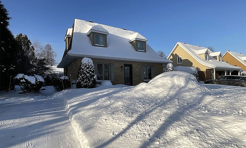 $398,000 - 2 Storey ...