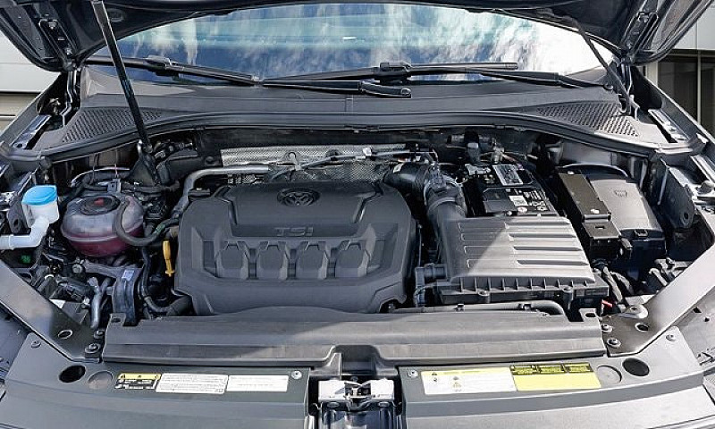 2022 Volkswagen Tigu...