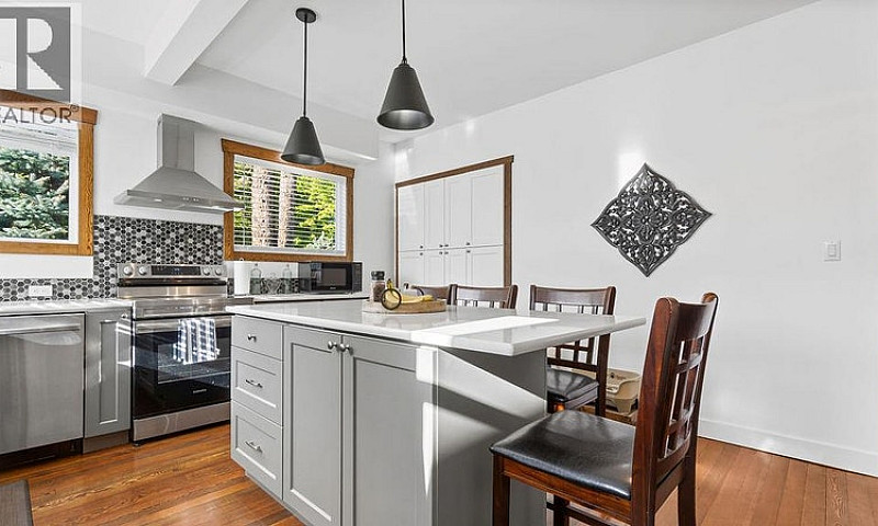 98 2Nd Avenue Nw Nak...
