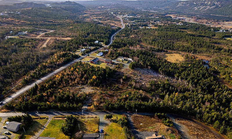 Approx 9 Acres In So...