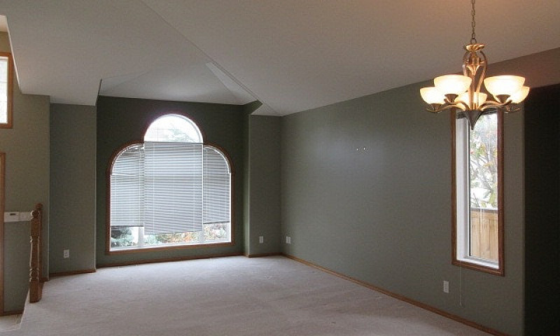 4 Bedroom Home In Ar...