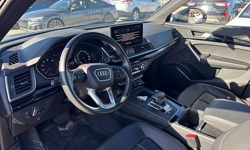 2023 Audi Q5 Komfort...