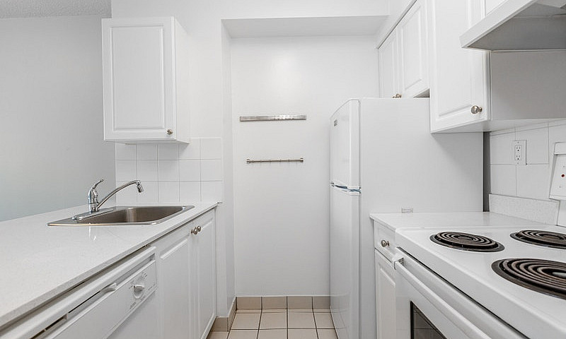 Ilikai - 1 Bedroom A...